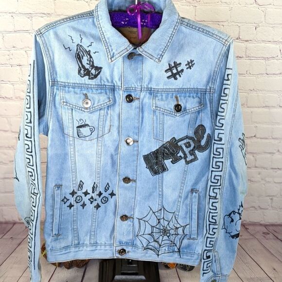 Carbon Light Wash Graffiti Jean Jacket - Picture 1 of 7
